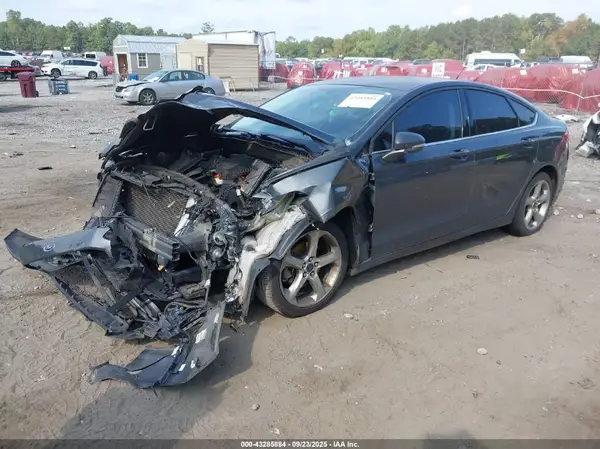 3FA6P0H74GR221043 2016 FORD FUSION - Image 2