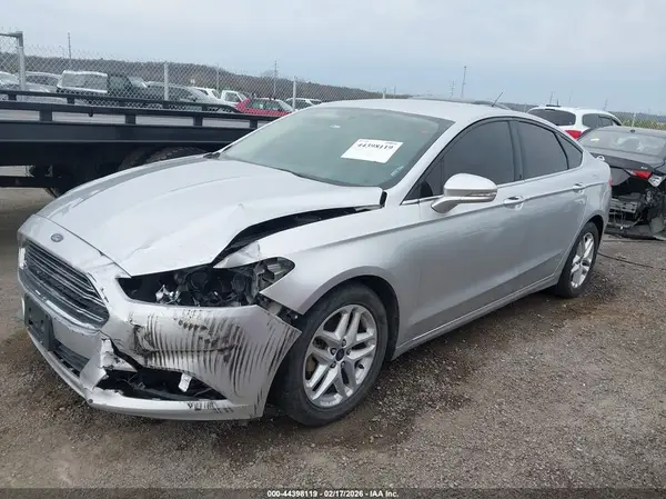 3FA6P0H74GR250512 2016 FORD FUSION - Image 2