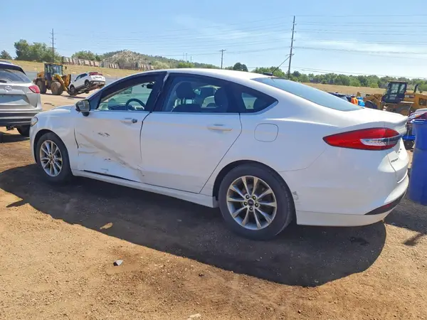 3FA6P0H74HR143493 2017 FORD FUSION - Image 2