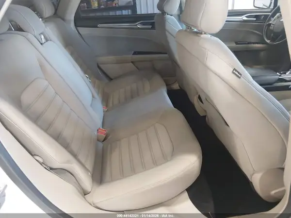 3FA6P0H74HR151688 2017 FORD FUSION - Image 8