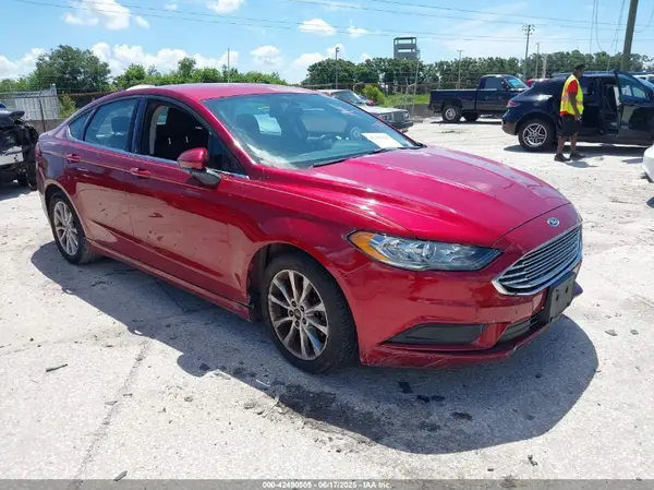 3FA6P0H74HR193925 2017 FORD FUSION - Image 1