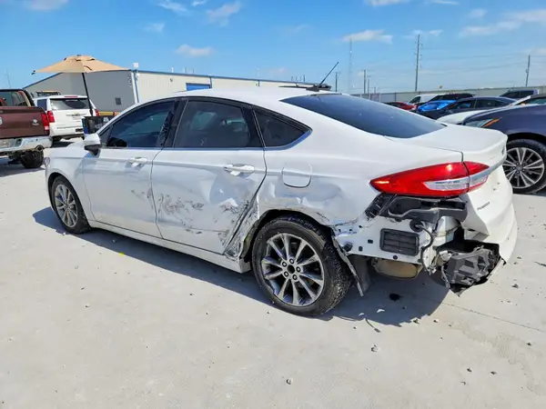 3FA6P0H74HR214370 2017 FORD FUSION - Image 2
