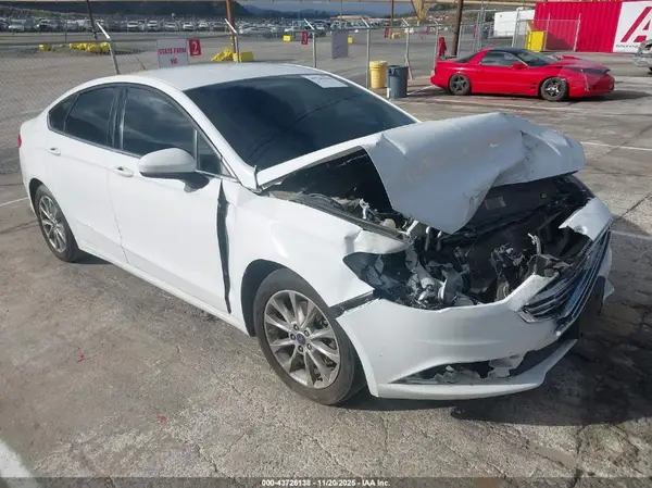 3FA6P0H74HR215972 2017 FORD FUSION - Image 1