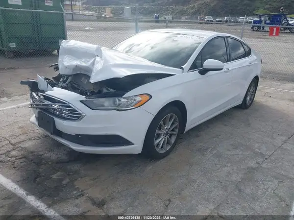 3FA6P0H74HR215972 2017 FORD FUSION - Image 2