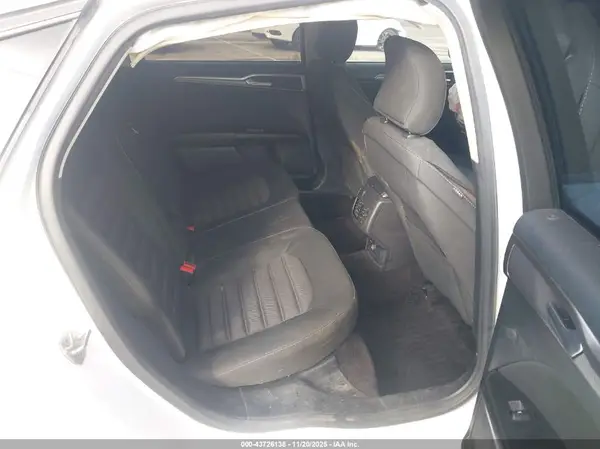 3FA6P0H74HR215972 2017 FORD FUSION - Image 8