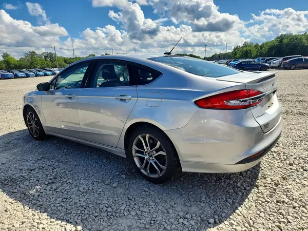 3FA6P0H74HR225949 2017 FORD FUSION - Image 2