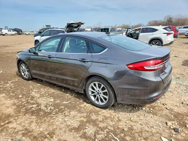 3FA6P0H74HR260488 2017 FORD FUSION - Image 2
