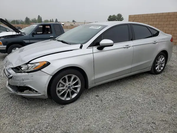 3FA6P0H74HR330667 2017 FORD FUSION - Image 1