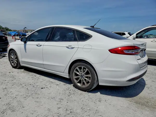 3FA6P0H74HR370120 2017 FORD FUSION - Image 2