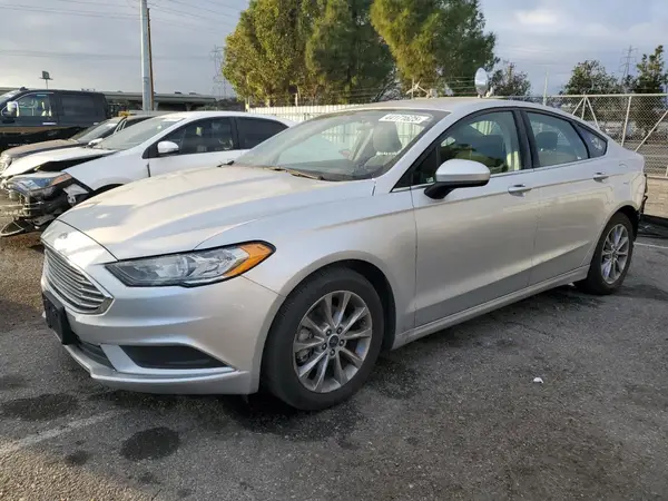 3FA6P0H74HR375284 2017 FORD FUSION - Image 1