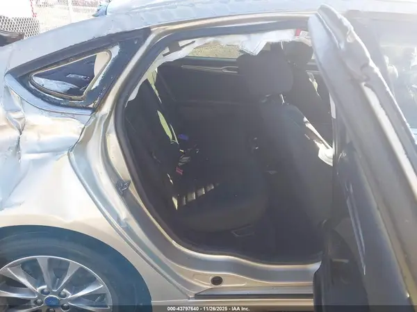3FA6P0H74HR383188 2017 FORD FUSION - Image 8
