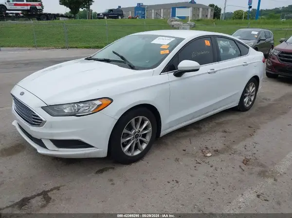 3FA6P0H74HR410938 2017 FORD FUSION - Image 2
