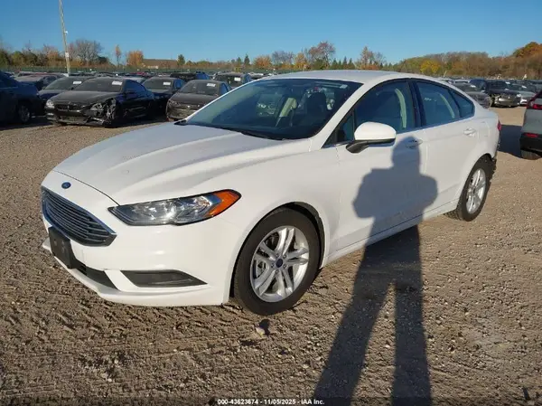 3FA6P0H74JR261016 2018 FORD FUSION - Image 2