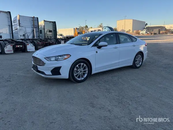 3FA6P0H74KR277802 2019 FORD FUSION - Image 1