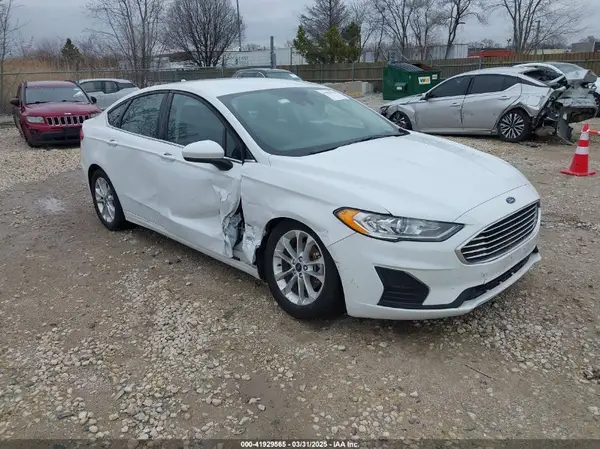 3FA6P0H74KR278299 2019 FORD FUSION - Image 1