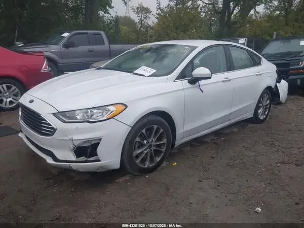 3FA6P0H74LR128453 2020 FORD FUSION - Image 2