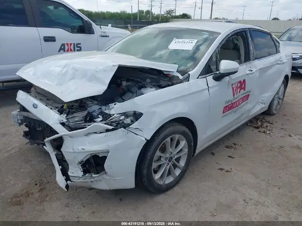 3FA6P0H74LR154017 2020 FORD FUSION - Image 2