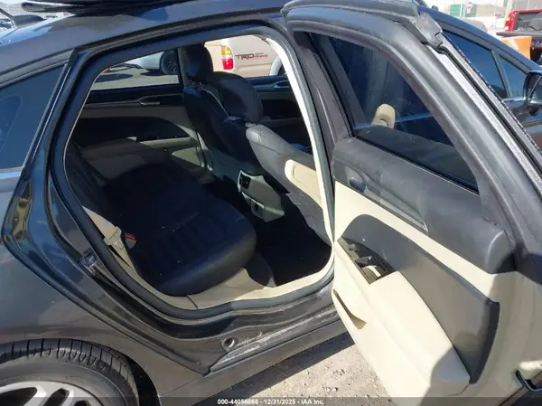 3FA6P0H75GR129746 2016 FORD FUSION - Image 8