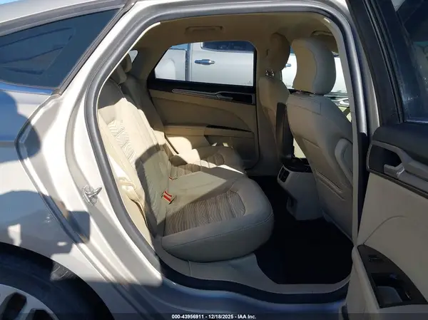 3FA6P0H75GR195424 2016 FORD FUSION - Image 8