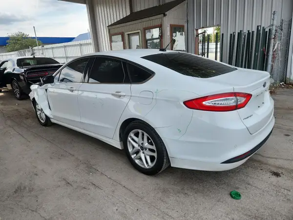 3FA6P0H75GR221584 2016 FORD FUSION - Image 2