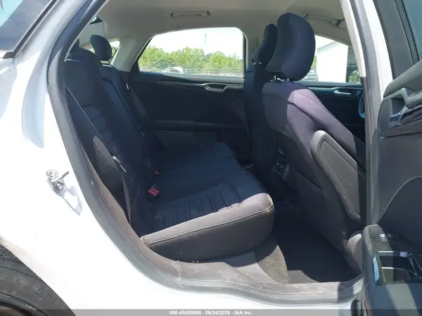 3FA6P0H75GR339828 2016 FORD FUSION - Image 8