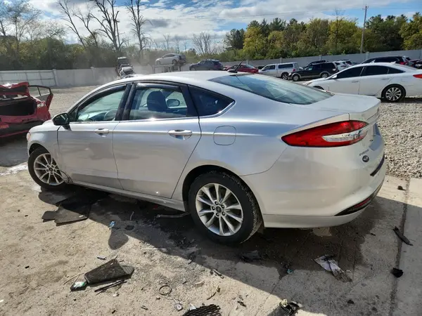 3FA6P0H75HR103875 2017 FORD FUSION - Image 2