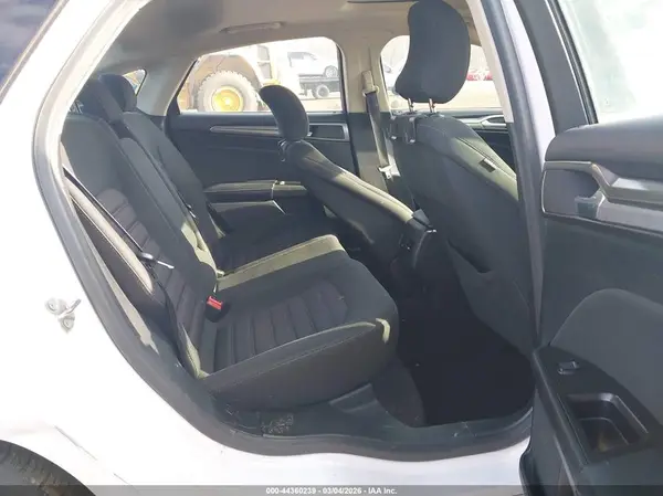 3FA6P0H75HR106758 2017 FORD FUSION - Image 8