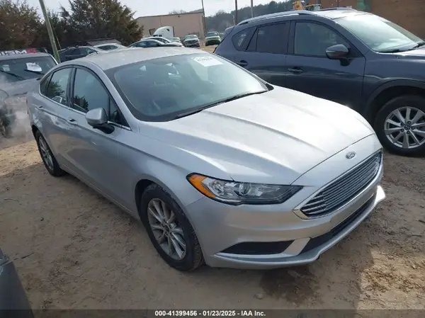 3FA6P0H75HR107621 2017 FORD FUSION - Image 1