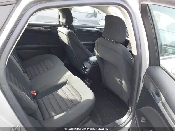 3FA6P0H75HR107621 2017 FORD FUSION - Image 8