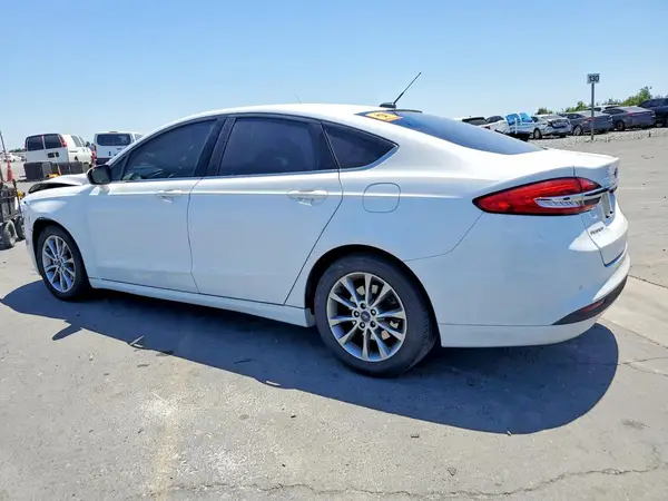 3FA6P0H75HR126363 2017 FORD FUSION - Image 2