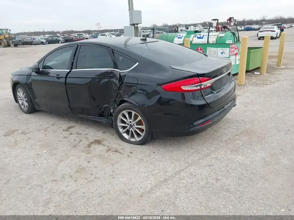 3FA6P0H75HR142725 2017 FORD FUSION - Image 2