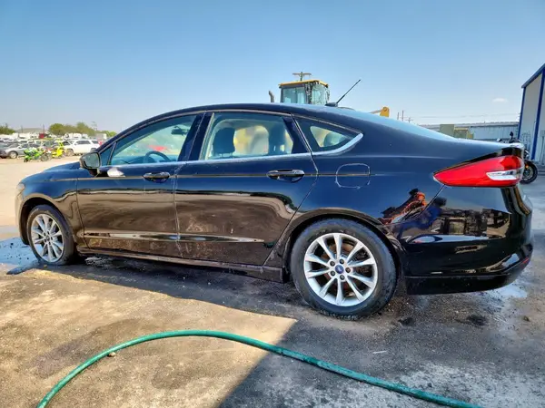 3FA6P0H75HR145897 2017 FORD FUSION - Image 2