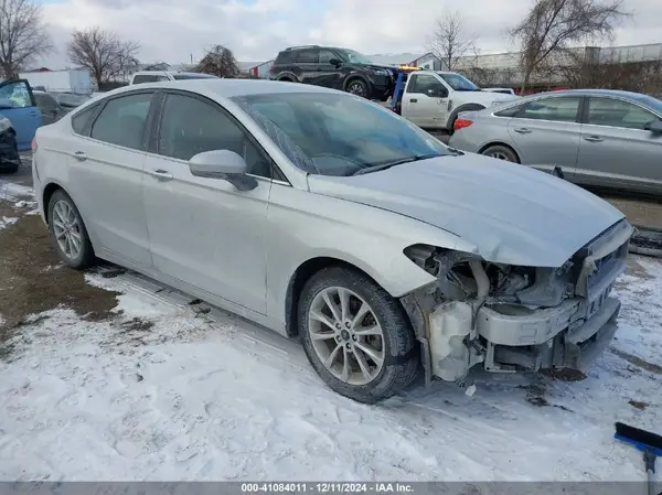 3FA6P0H75HR179323 2017 FORD FUSION - Image 1