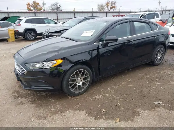 3FA6P0H75HR206813 2017 FORD FUSION - Image 2