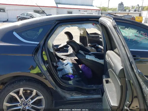 3FA6P0H75HR219755 2017 FORD FUSION - Image 8