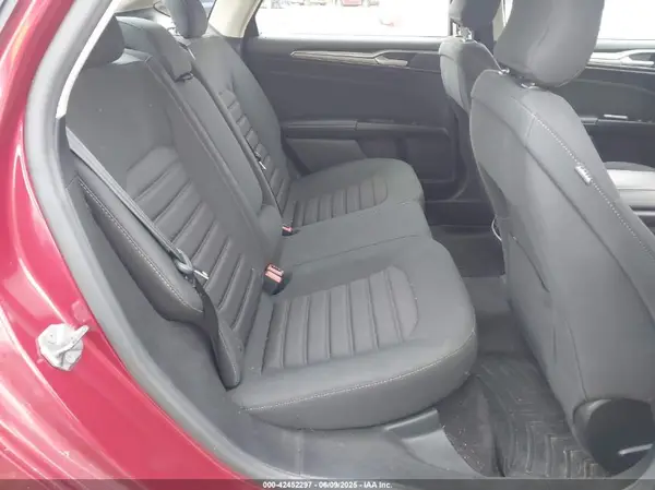 3FA6P0H75HR221571 2017 FORD FUSION - Image 8