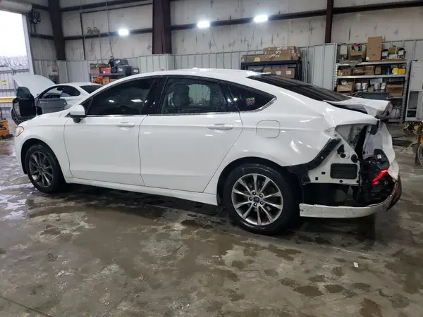 3FA6P0H75HR243828 2017 FORD FUSION - Image 2