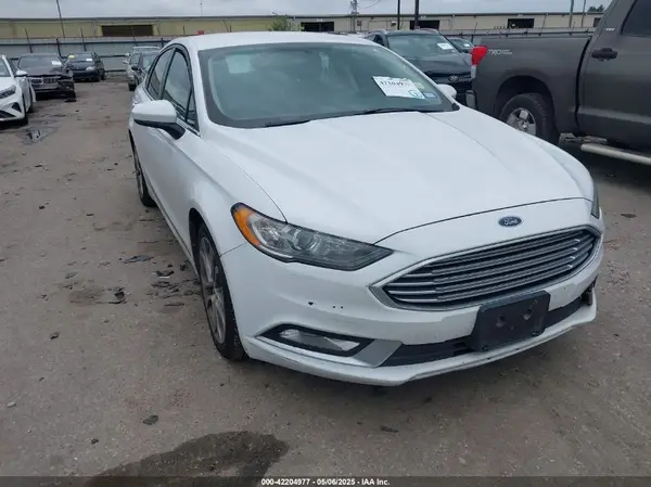 3FA6P0H75HR254439 2017 FORD FUSION - Image 1