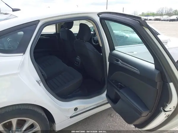 3FA6P0H75HR258877 2017 FORD FUSION - Image 8