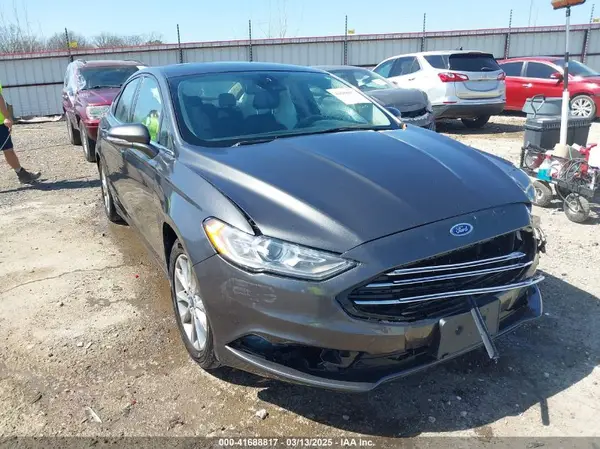 3FA6P0H75HR370398 2017 FORD FUSION - Image 1