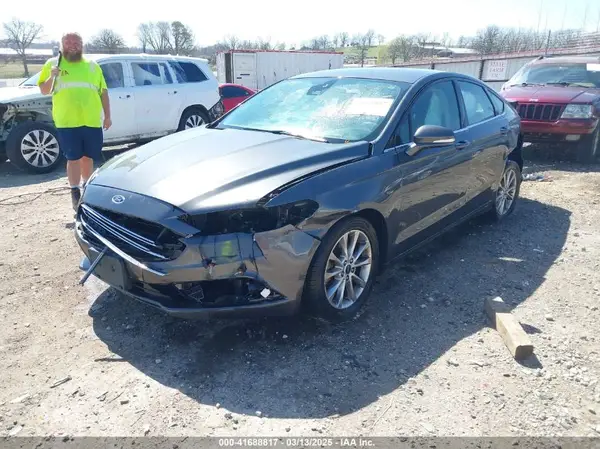 3FA6P0H75HR370398 2017 FORD FUSION - Image 2