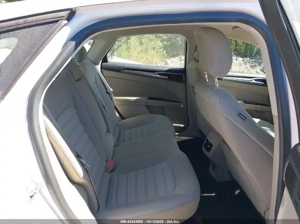 3FA6P0H75HR391896 2017 FORD FUSION - Image 8