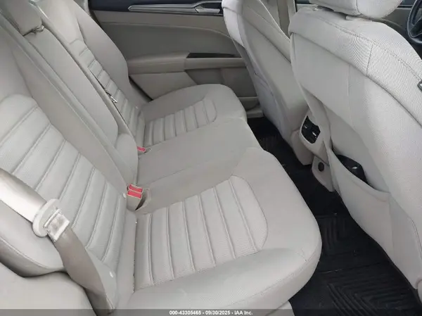 3FA6P0H75HR401407 2017 FORD FUSION - Image 8
