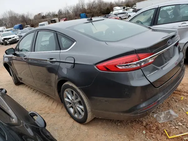 3FA6P0H75HR407644 2017 FORD FUSION - Image 2