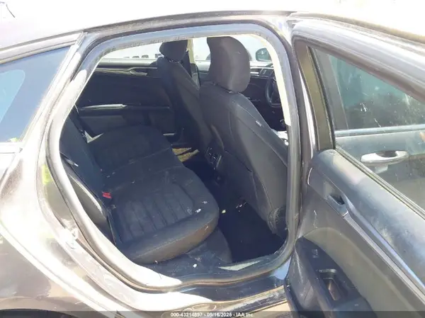 3FA6P0H75HR413587 2017 FORD FUSION - Image 8