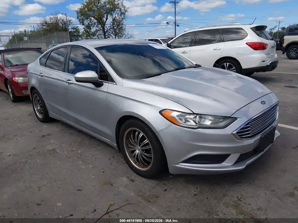 3FA6P0H75HR414075 2017 FORD FUSION - Image 1