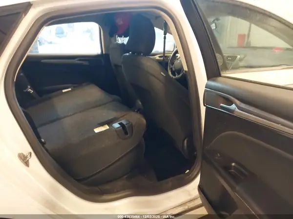 3FA6P0H75HR415727 2017 FORD FUSION - Image 8