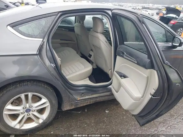 3FA6P0H75JR283364 2018 FORD FUSION - Image 8