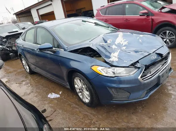 3FA6P0H75KR122403 2019 FORD FUSION - Image 1