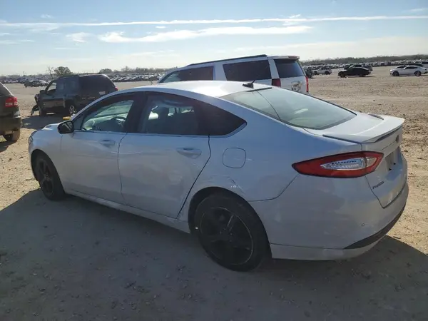 3FA6P0H76GR135975 2016 FORD FUSION - Image 2